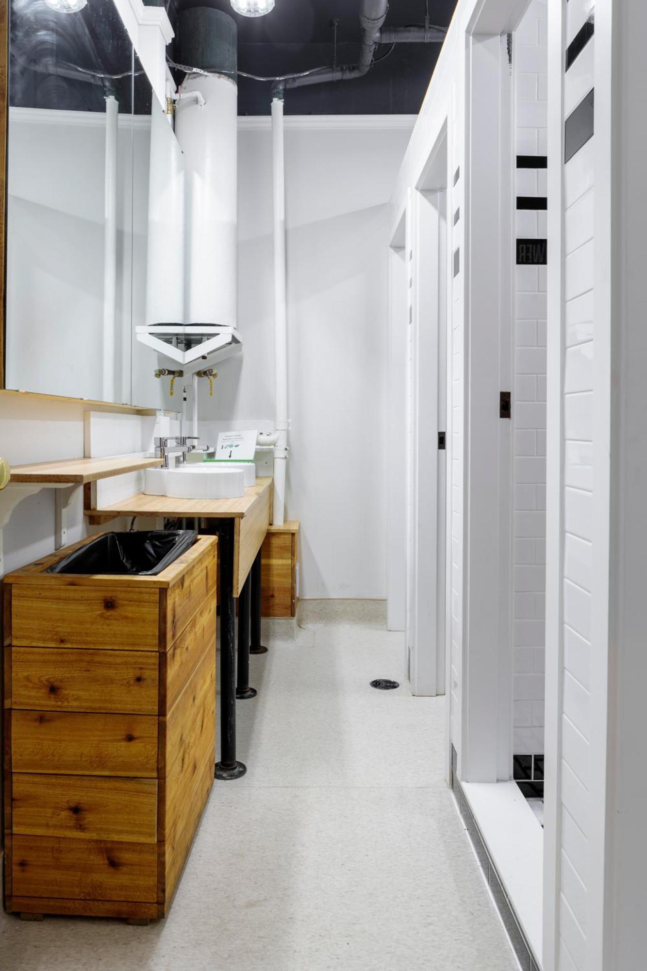 The Cambie Hostel Seymour Vancouver Exteriör bild